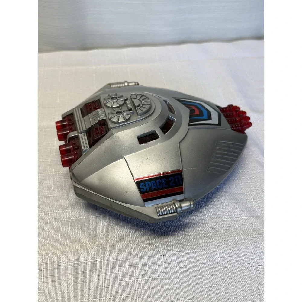 Vintage 1996 Soma Space 211 Bump & Go Battery Operated Spaceship UFO Not Tested